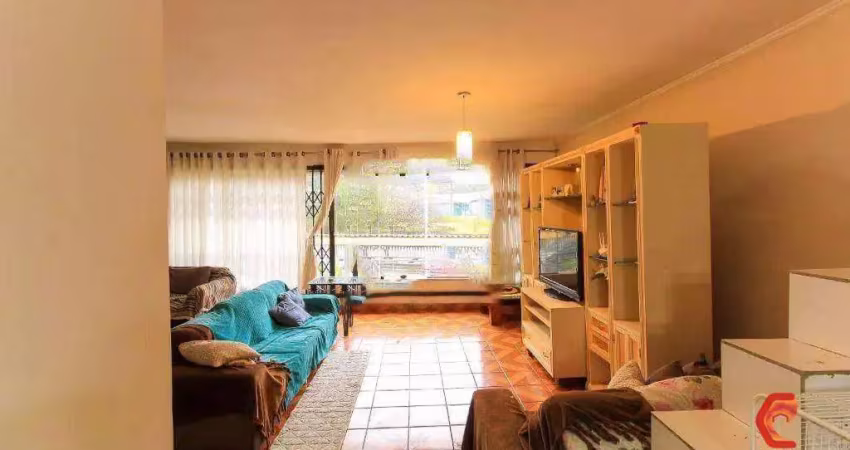 Sobrado com 358 m², 5 dormitórios sendo 3 suítes e 5 vagas na vila formosa