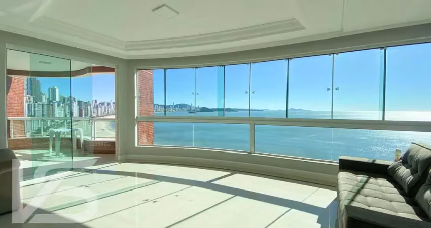 Apartamento para aluguel anual frente mar | 3 suítes + 2 vagas