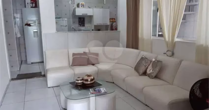 Casa com 2 quartos à venda na Rua Alfredo Albertini, Marapé, Santos