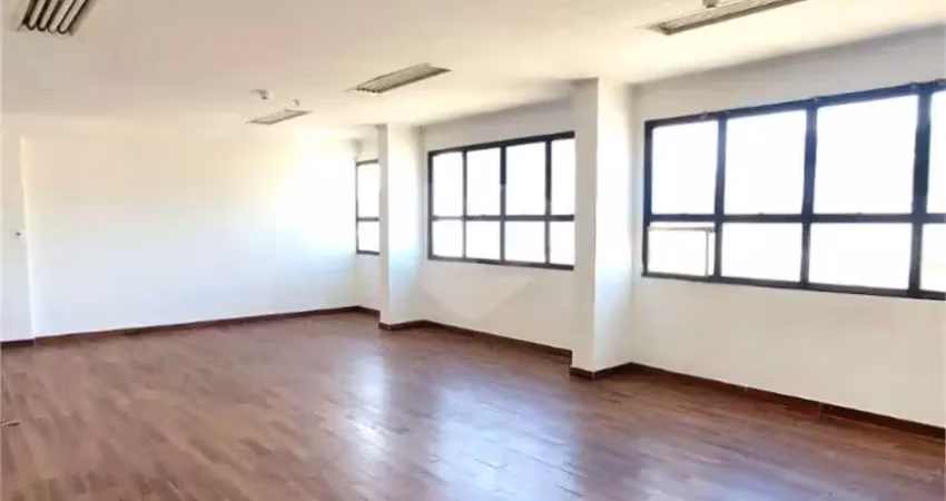 Sala comercial à venda na Rua Frei Gaspar, Centro, Santos