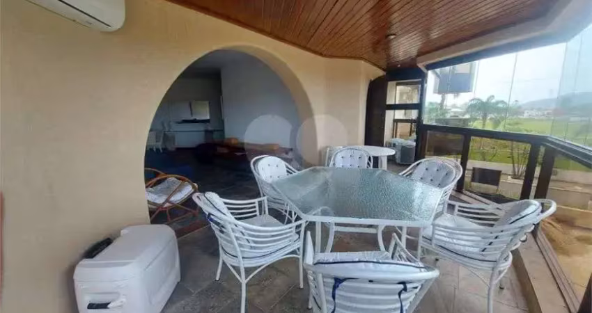 Apartamento com 3 quartos à venda na Rua Bolívia, Enseada, Guarujá