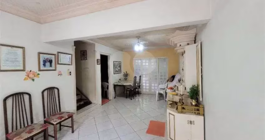 Casa com 3 quartos à venda na Rua República Argentina, Pompéia, Santos