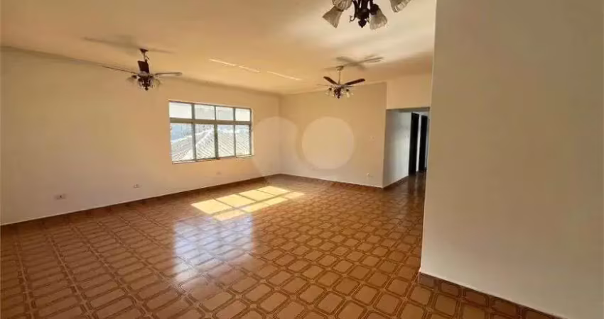 Sobrado com 3 quartos à venda ou para locação em marapé - sp