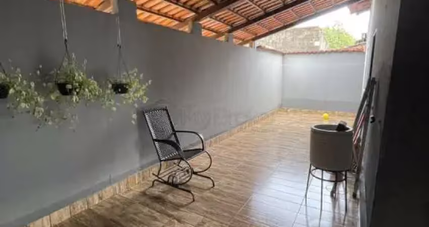 Casa com 3 quartos para alugar na Rua Dona Maria A. Magalhães Pinto, Ilda, Aparecida de Goiânia