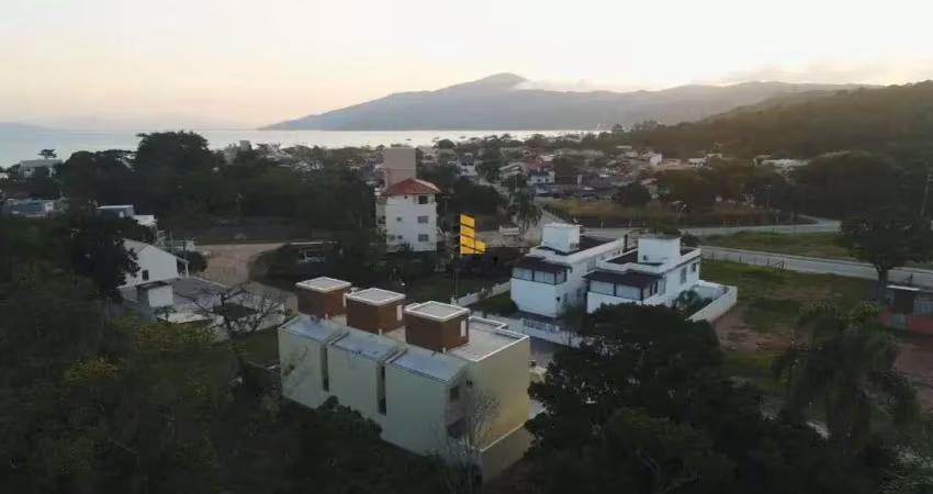 Casa com 2 quartos à venda em Mariscal, Bombinhas 