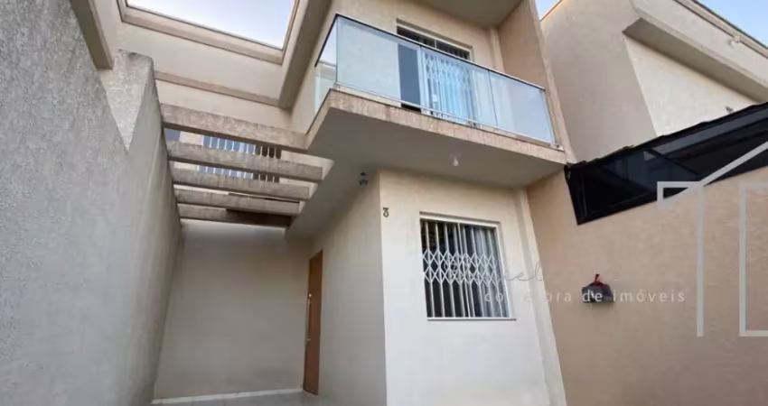 Sobrado com 2 quartos em ótima localização no bairro sitio cercado