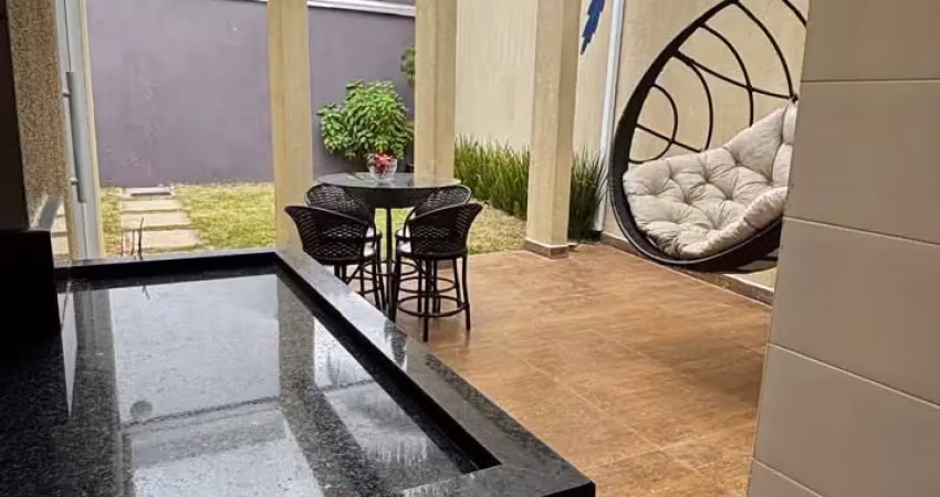Excelente casa na colônia agrícola vicente pires - df.  sua casa dos sonhos em um condomínio exclusivo, bem família!