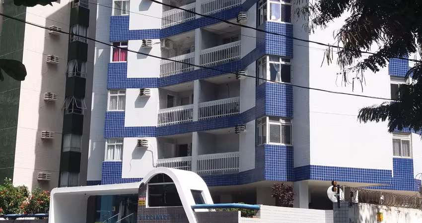 Apartamento em excelente localização no bairro de boa viagem - recife