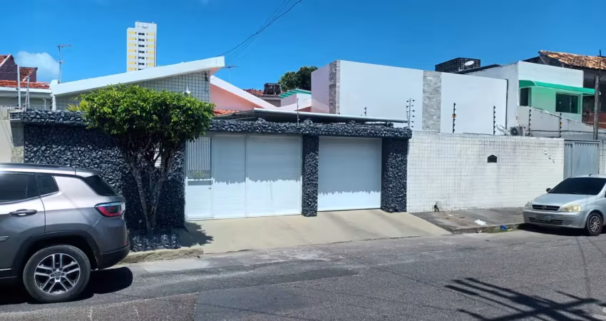 Casa com 4 quartos à venda na Rua São Caetano, 1, Campo Grande, Recife