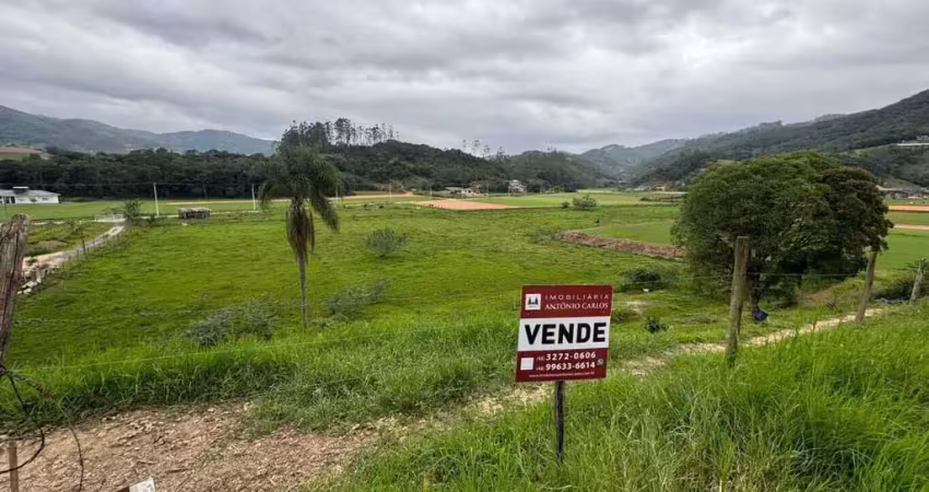 Terreno à venda no Centro, Antônio Carlos 