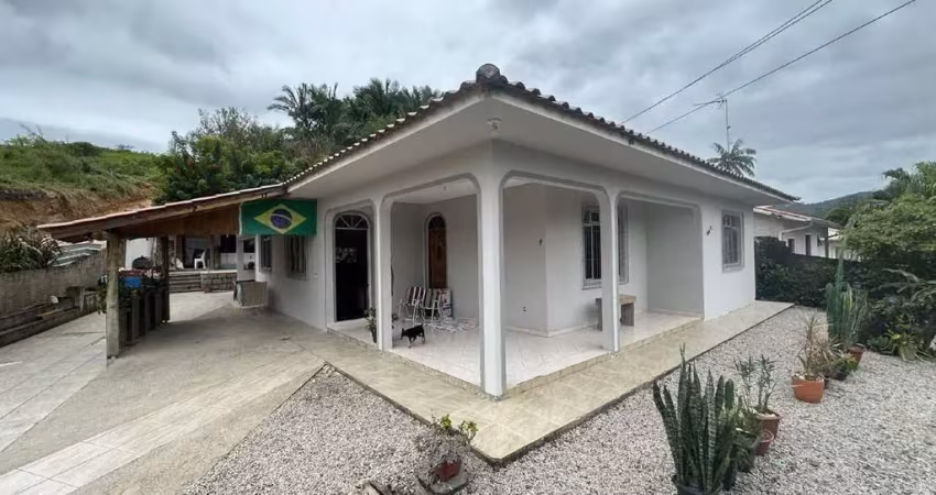 Casa com 3 quartos à venda no Centro, Antônio Carlos 