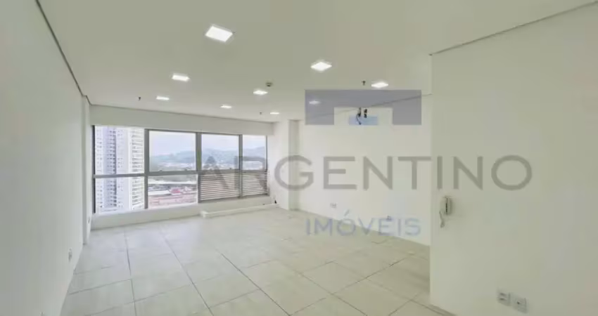 Sala comercial para alugar na Avenida Prefeito Carlos Ferreira Lopes, Vila Mogilar, Mogi das Cruzes