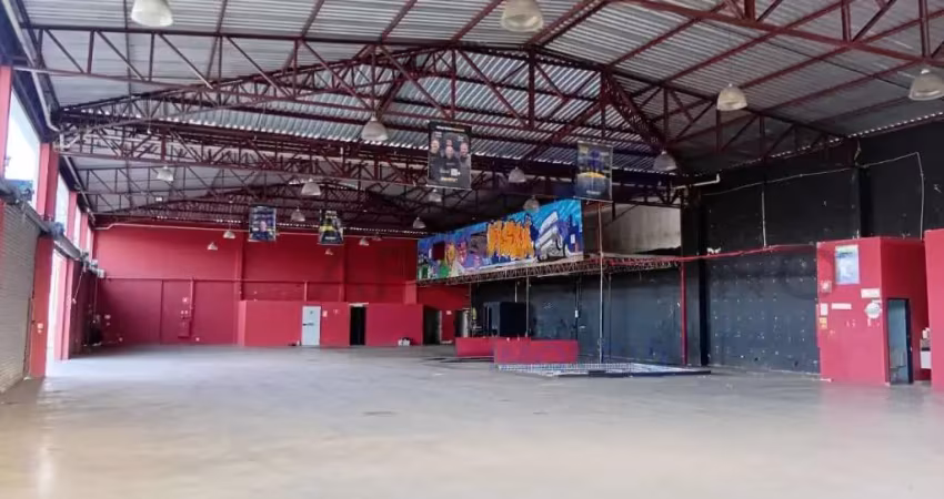 Prédio comercial de esquina para loja - centro de mogi das cruzes