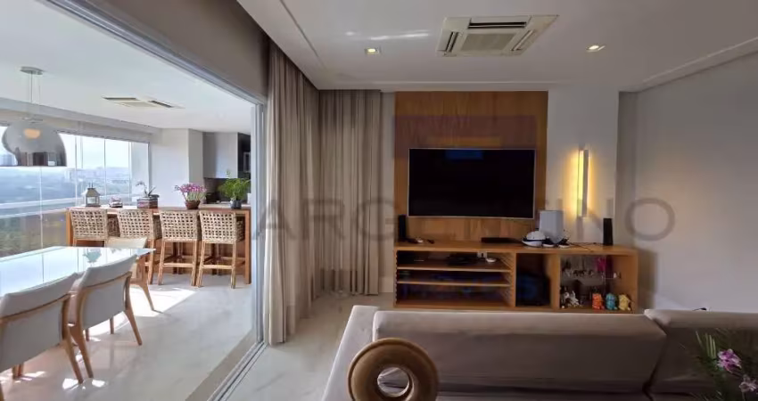 272 m² | 4 suítes | 3 vagas + box | decorado e mobiliado | andar alto