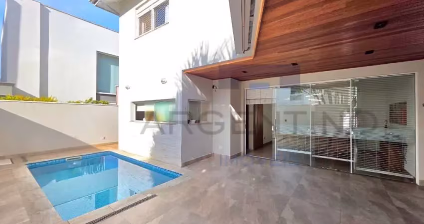 Linda casa à venda no condomínio real park próxima ao lago!