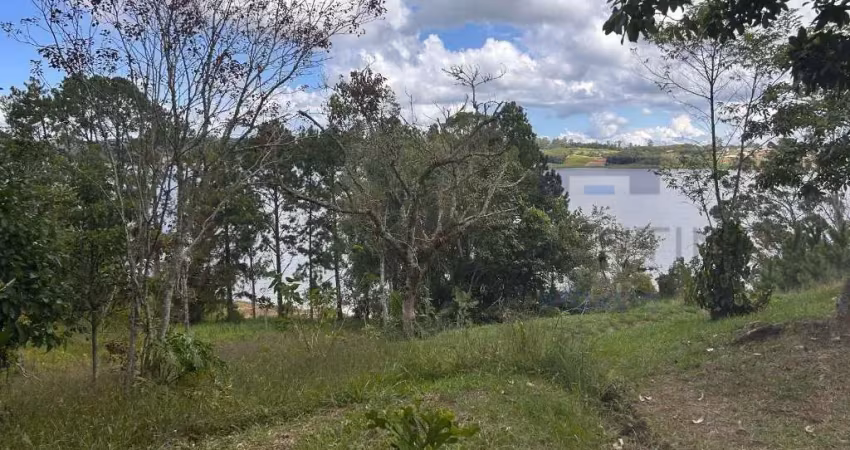 Oportunidade imperdível à beira da represa de taiaçupeba