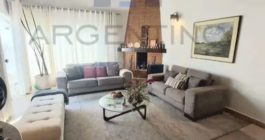 Casa de alto padrão com 4 dormitórios e espaço gourmet na vila oliveira!