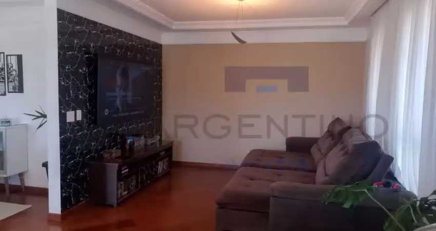 Apartamento a venda alto padrão mobiliado - 207 m² | 3 suítes | 3 vagas.