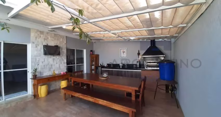 Casa térrea com 3 dormitórios, suíte e área gourmet - elegância e conforto!