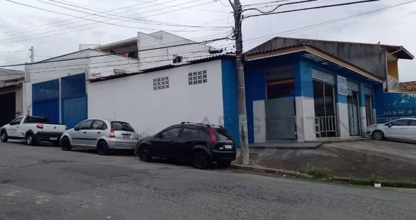 Excelente imóvel! casa residêncial com ponto comercial!