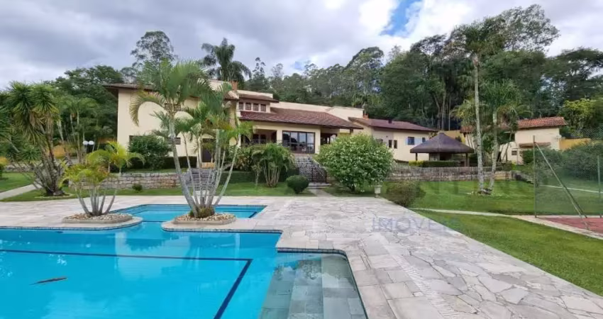 Chácara / sítio com 6 quartos à venda na Rua Adolpho Figueiredo Rodrigues, Jardim Aracy, Mogi das Cruzes