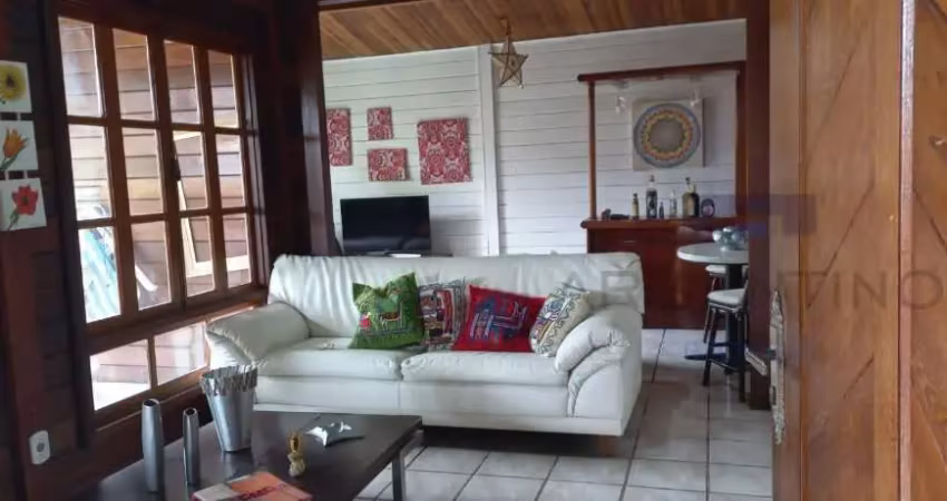 Casa com 3 quartos à venda na Rua Campos Vergueiro, Vila Oliveira, Mogi das Cruzes