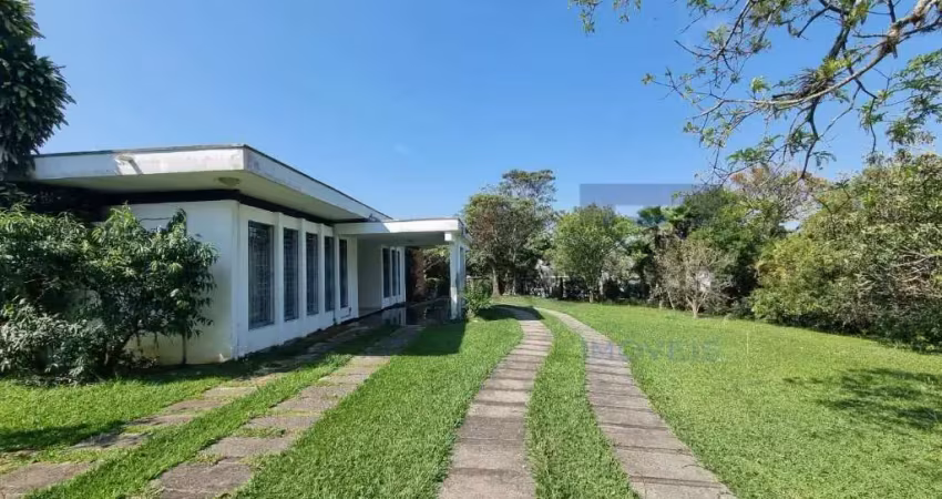 Linda casa térreo na vila oliveira com 2500m² de terreno!