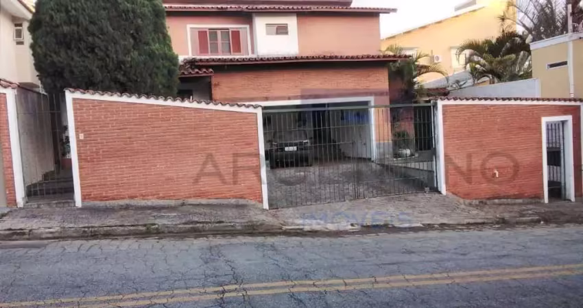 Linda e charmosa casa no nobre bairro vila oliveira - 350 m² construção