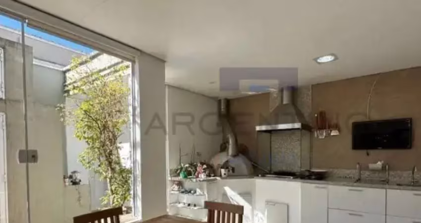 Casa em condomínio fechado com 3 quartos à venda na Rua Nilo Garcia Alabarce, Jardim São Pedro, Mogi das Cruzes