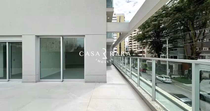 Apartamento garden dormitórios (1 suíte e 2 demi-suítes) e 2 vagas - centro