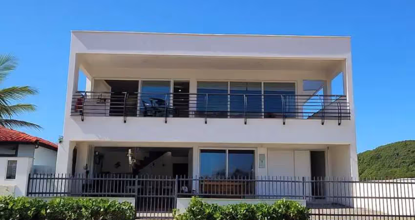 Casa com 4 quartos à venda na Rua Teresina, 36, Praia Grande, São Francisco do Sul