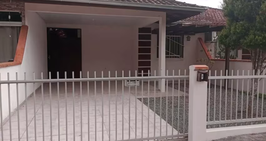 Casa com 2 quartos à venda na Rua Acácia Amarela, 115, Reta, São Francisco do Sul