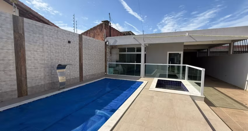 Casa moderna com área de lazer completa a 500m da praia – jardim regina, itanhaém/sp ️no jardim regina em itanhaém - com fino acabamento!