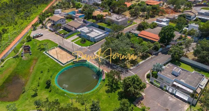 Terreno plano com 600 m² à venda no condomínio parque do mirante