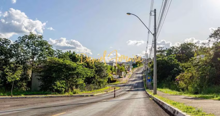 Lote com 1.000 m ² na alameda das tulipas - parte alta do condomínio.