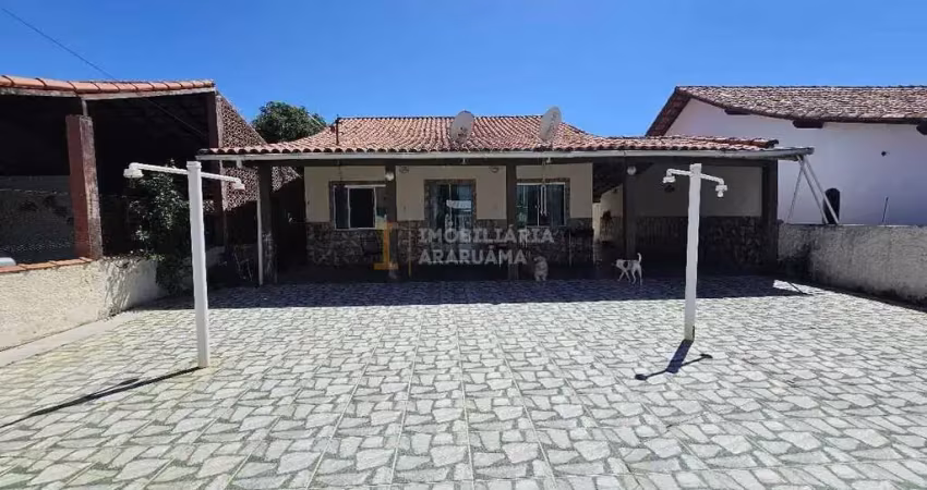 Casa à venda em praia seca – próxima à lagoa e com terreno amplo