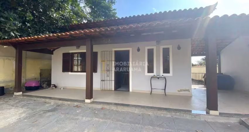 Ótima casa linear na praça da bandeira - araruama/rj