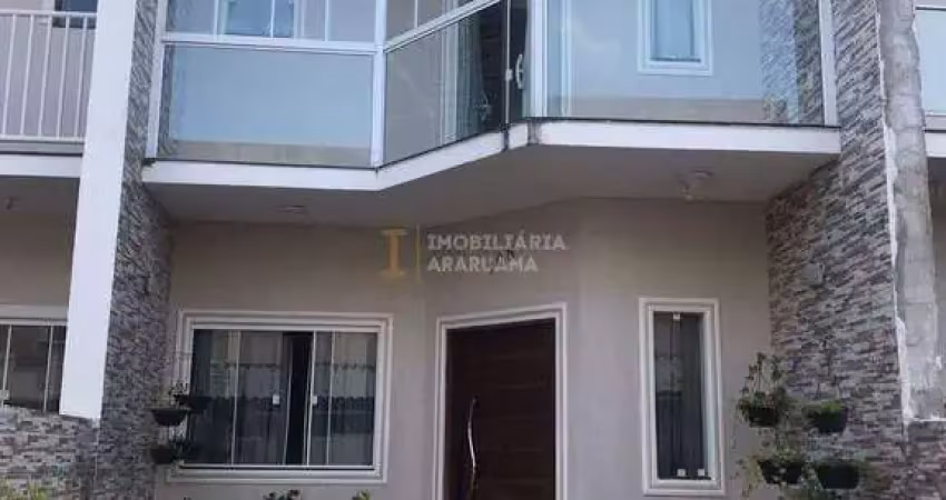 Triplex em condomínio fechado no bairro praia do hospício em araruama/rj.