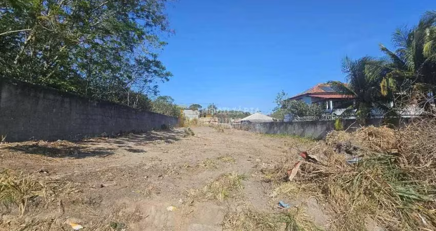 Terreno à venda no Outeiro, Araruama 