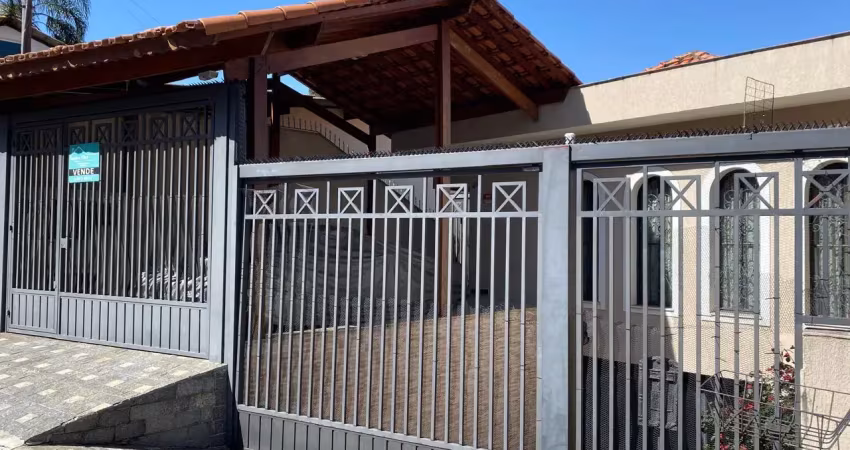 Excelente imóvel, todo avarandado e com vista privilegiada para o bairro