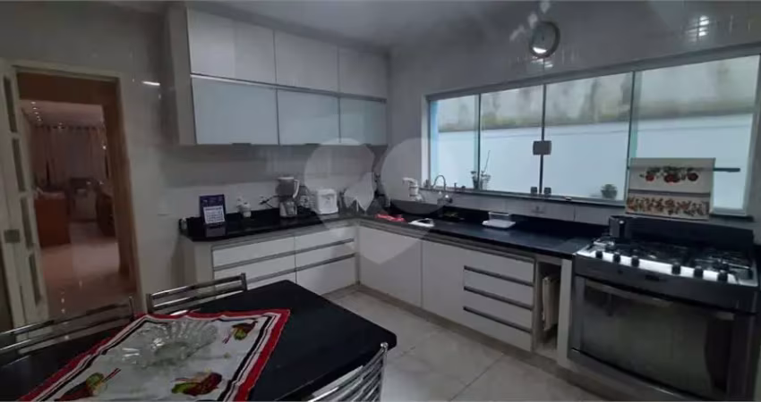 Sobrado à venda com 4 quartos, sendo 1 suíte,  em vila lucia, são paulo - sp