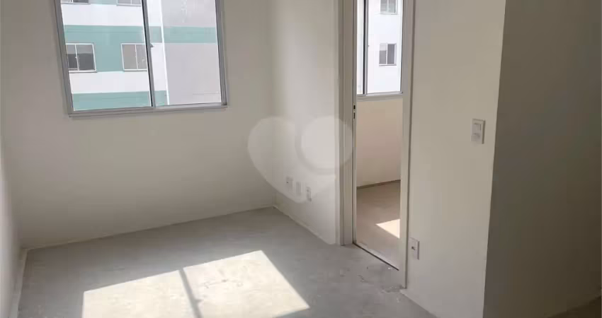 Apartamento à venda com 2 quartos, sendo 1 suíte,  no condomínio cidade mooca - vila capri, são paulo - sp