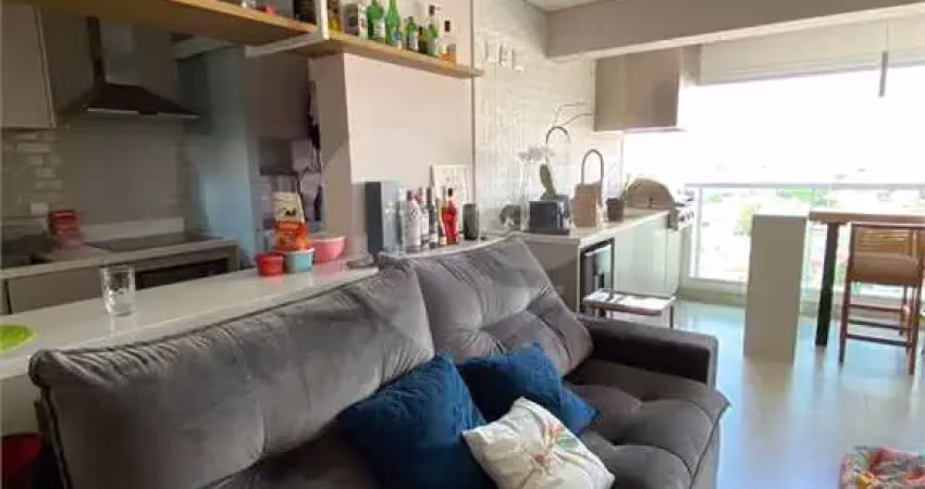Apartamento à venda com 2 quartos, sendo 1 suíte,  no condomínio cádiz residencial, são paulo - sp