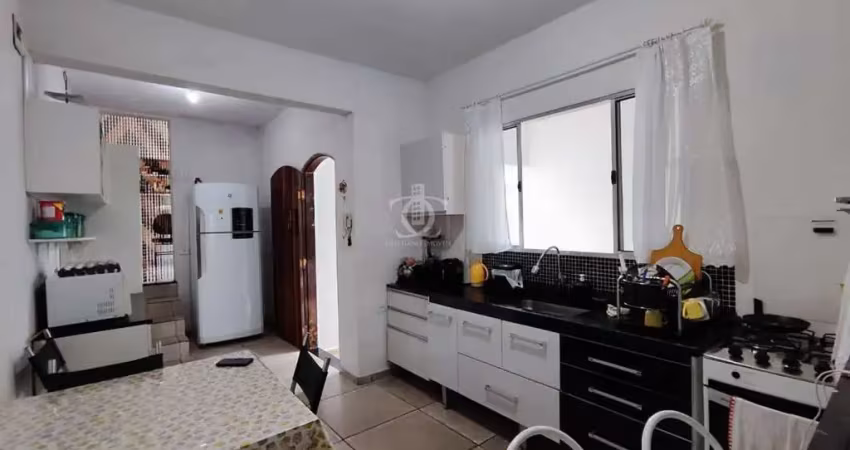 Casa / sobrado para venda em mauá, vila assis brasil, 2 dormitórios, 1 suíte, 2 banheiros, 2 vagas