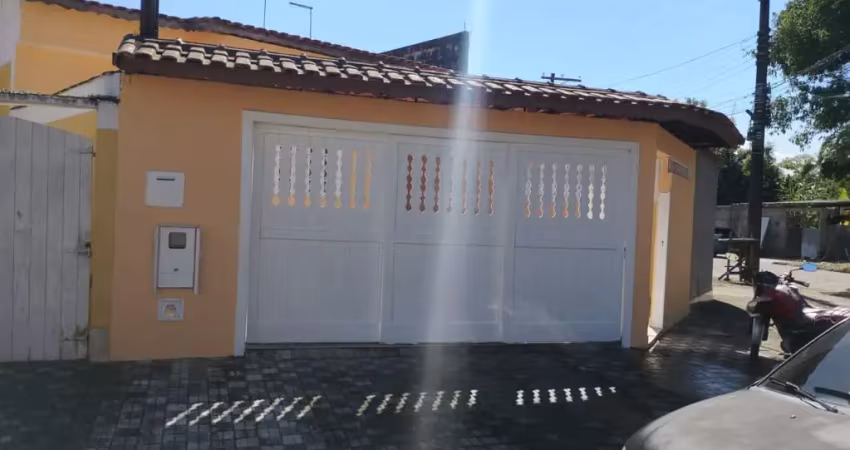 Casa linda aconchegante em ótima localização privilegiada em estar rodeada com a natureza