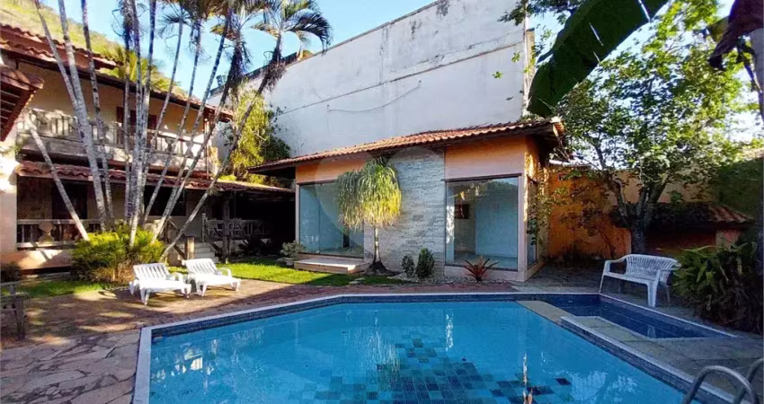 Casa em condomínio fechado com 4 quartos à venda na Estrada Francisco da Cruz Nunes, 6661, Itaipu, Niterói