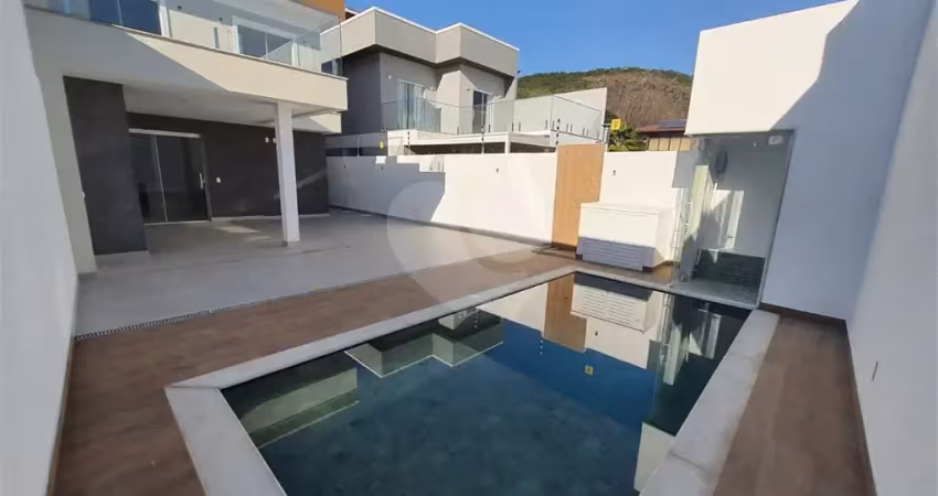 Casa com 4 quartos à venda na Rua Roberto Paragó, 19, Itaipu, Niterói