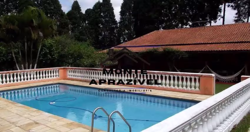 Chácara / sítio com 7 quartos para alugar no Ipelândia, Suzano 