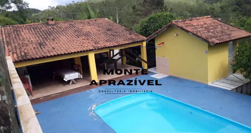 Charmosa chácara em suzano, sp com 4 quartos e área de lazer completa