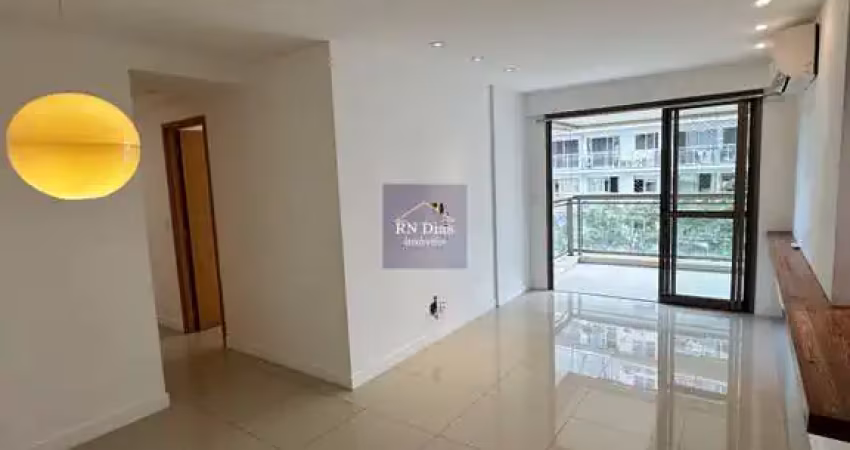 Lindo apartamento com 3 quartos sendo 1 suíte, 1 vaga, 84m², infraestrutura completa de lazer e ônibus do condomínio